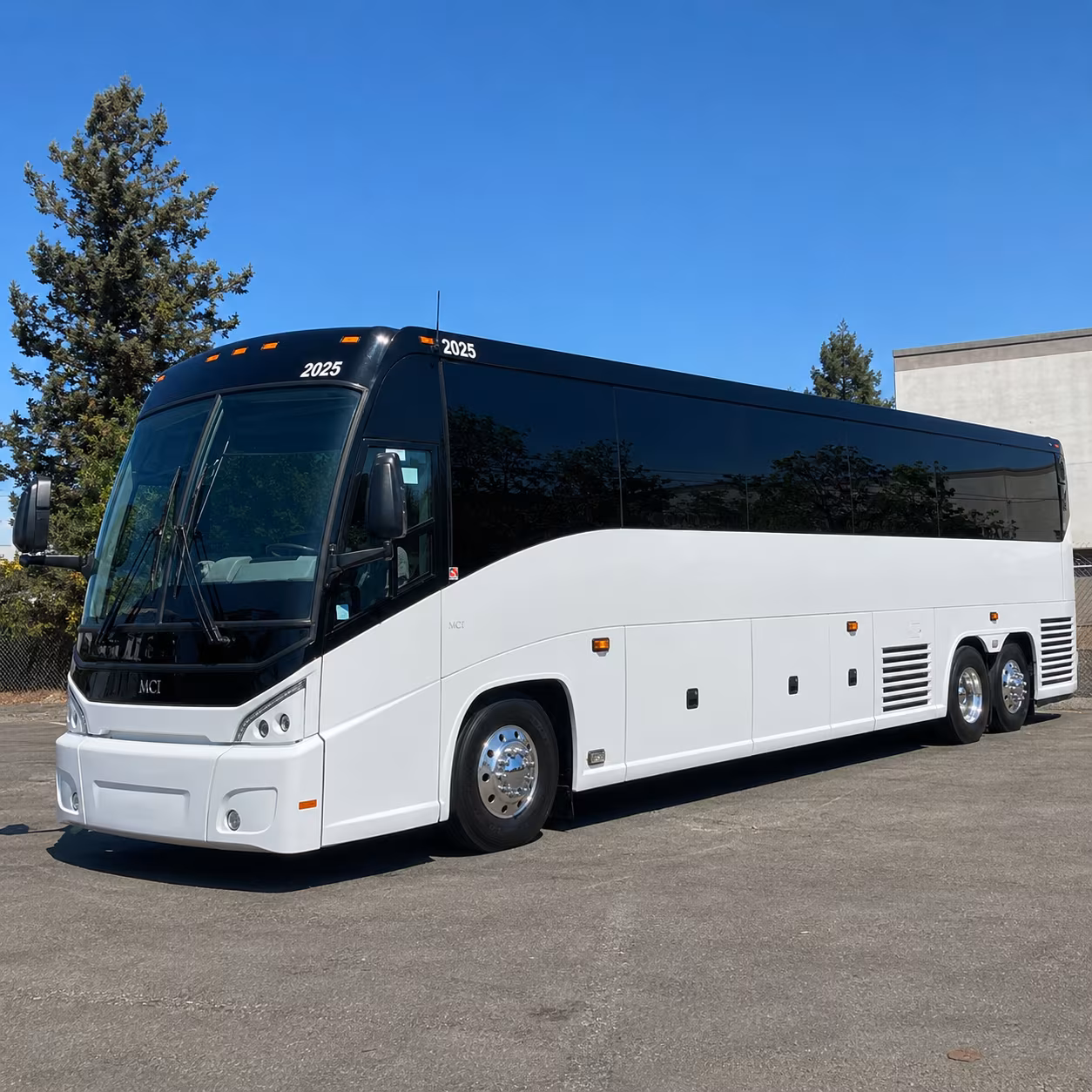 corporate airport shuttles between kalamazoo and azo dtw and grr