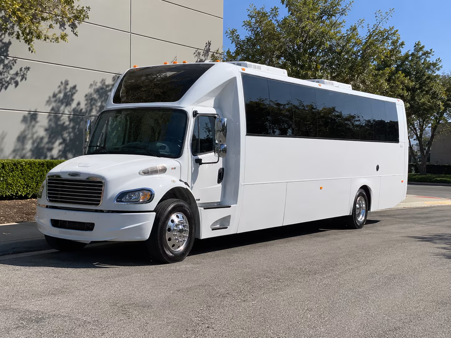 kalamazoo concert party bus rental
