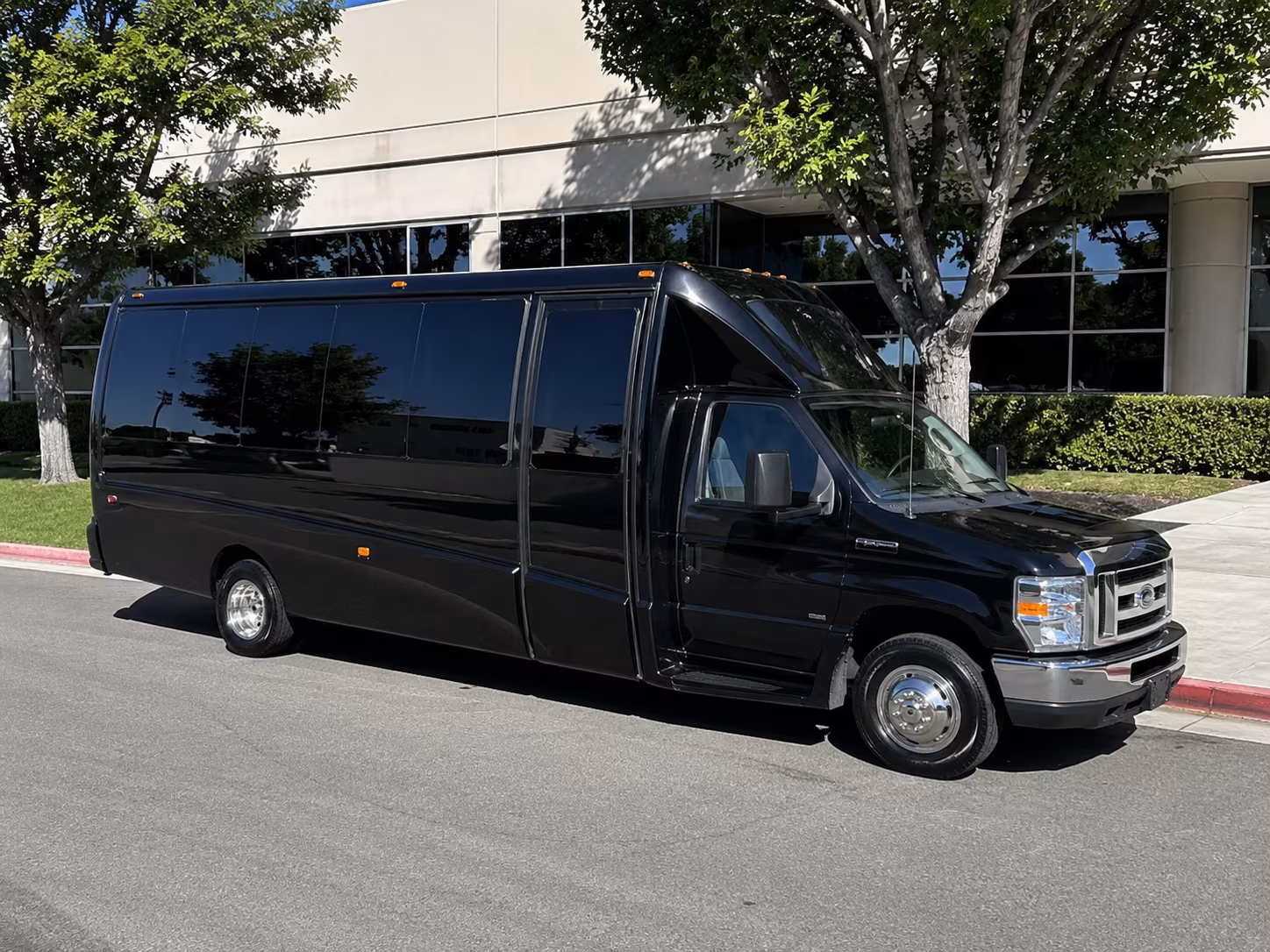 lansing bus rentals
