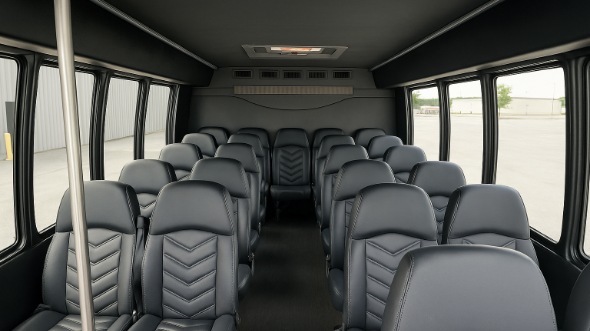 lansing 28 passenger minibus